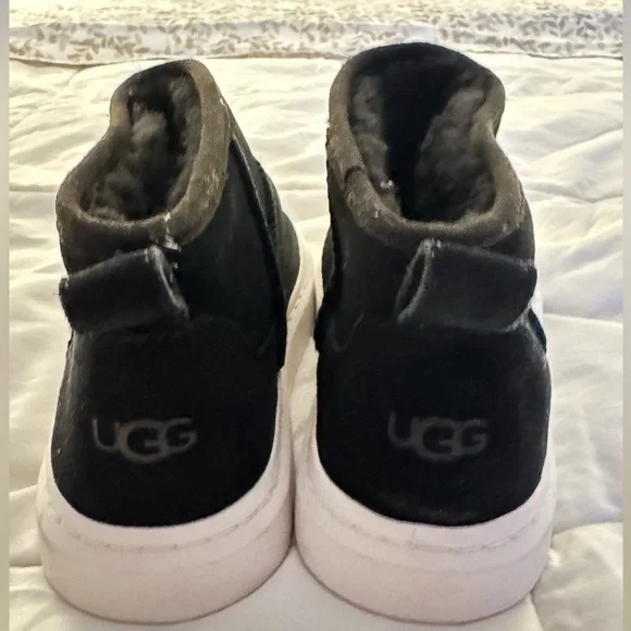 Alameda Mini Boot Uggs - Picture 4 of 8